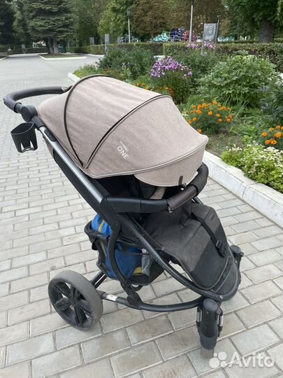 Прогулочная коляска bubago model one