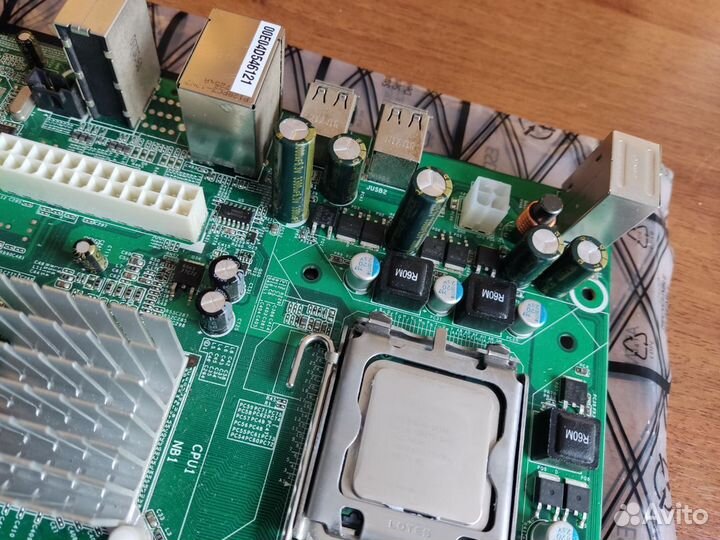 Комплект P35D2-A7 (775, Q9300 4 ядра, 4 гига DDR2)