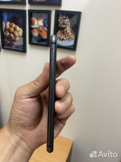 iPhone 8 6.4 gb 80 акб