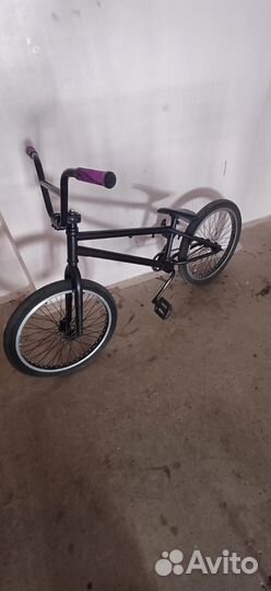 Трюковой велосипед BMX