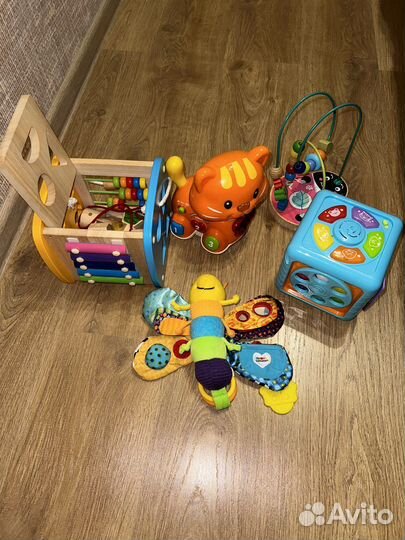 Игрушки для малышей пакетом