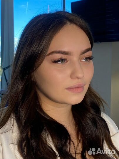 Брови, окрашивание оформление ламинирование бровей