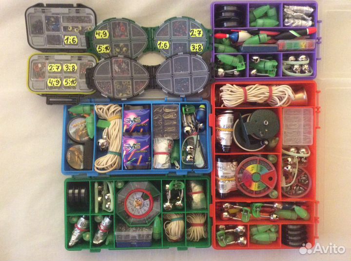 Наборы рыболовных принадлежностей и мелочей