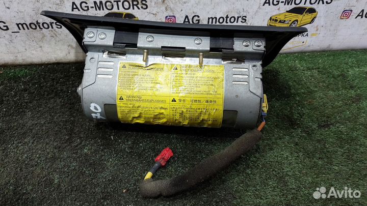 Подушка безопасности пассажирская Carisma 1