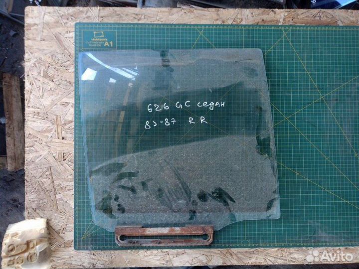 Стекло заднее правое Mazda 626 GC F6