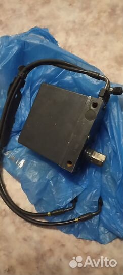 Насос подъема кабины