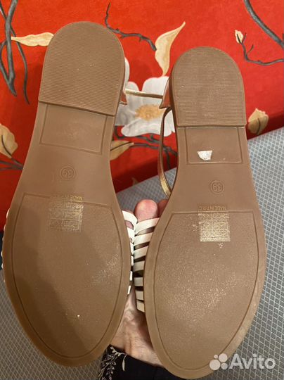 Босоножки новые