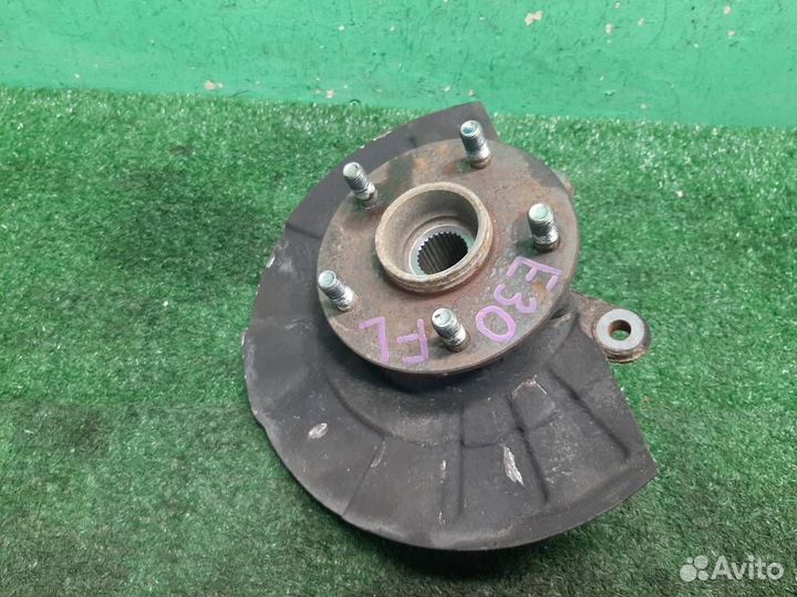 Кулак передний левый Suzuki Grand Vitara 2007