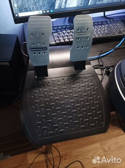 Игровой руль Thrustmaster T300RS