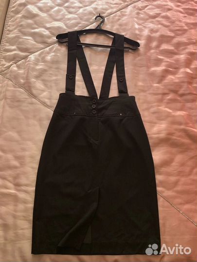 Поодам школьную форму