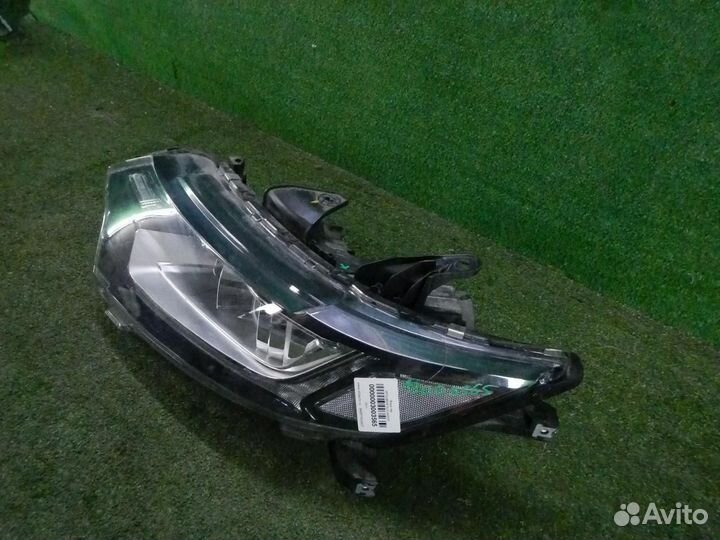 Фара левая Mitsubishi Outlander