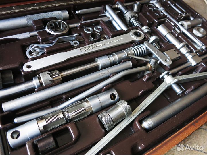 Наклейки, детали, аксессуары для велосипедов