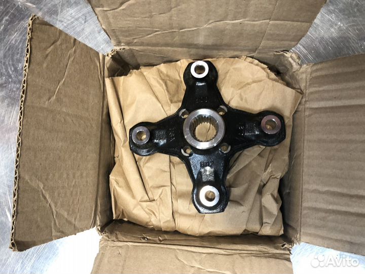 Крепеж тормозного диска BRP Commander Maverick Max