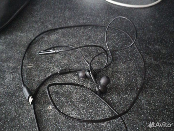 Проводные наушники AKG