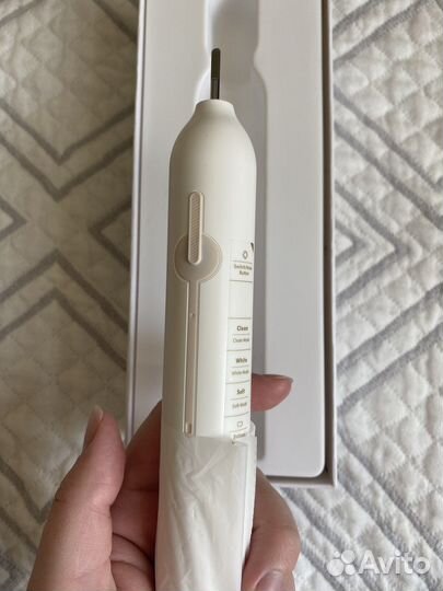 Электрическая зубная щетка usmile