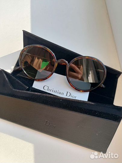 Солнцезащитные очки Dior