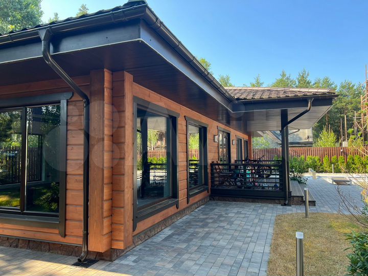 Дом 252 м² на участке 20 сот.