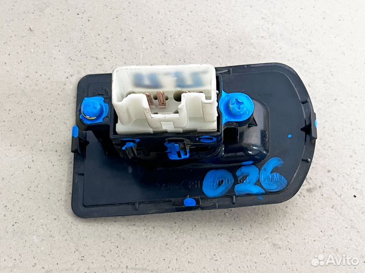 Кнопка стеклоподъемника передняя правая Haima 7