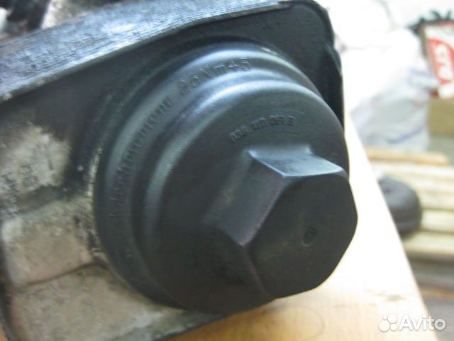 Крышка масляного фильтра Volkswagen Passat CC (200