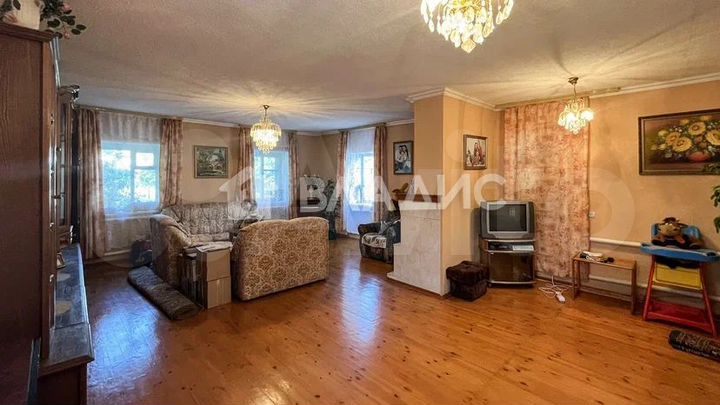 Дом 139 м² на участке 10 сот.