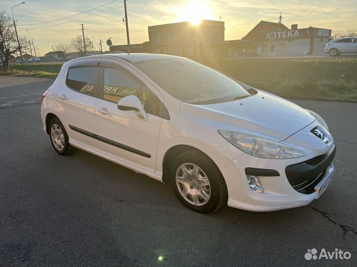 Peugeot 308 1.6 AT, 2010, 195 000 км