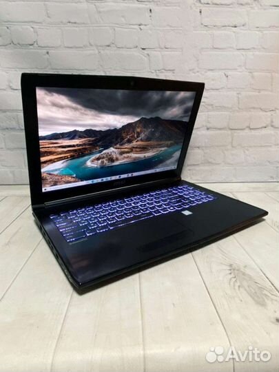 Игровой ноутбук MSI GL62M 7RDX GTX 1050