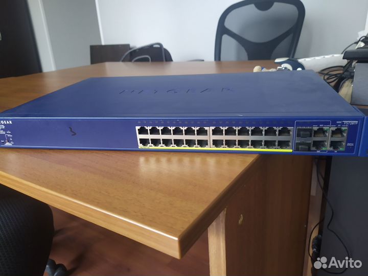 Коммутатор-poe Netgear FS728TPv2
