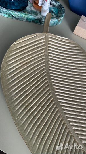 Поднос листок