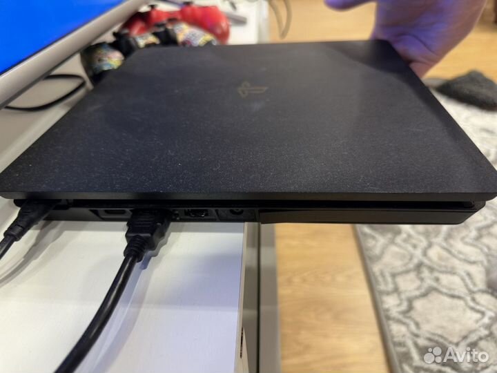 Sony PS4 slim 1tb