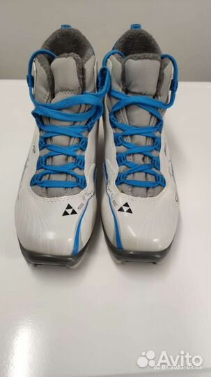 Лыжные ботинки Fischer. Размер 40