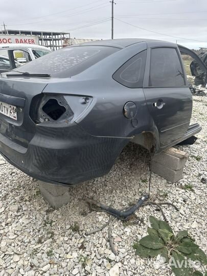 Разбор LADA granta лифтбек