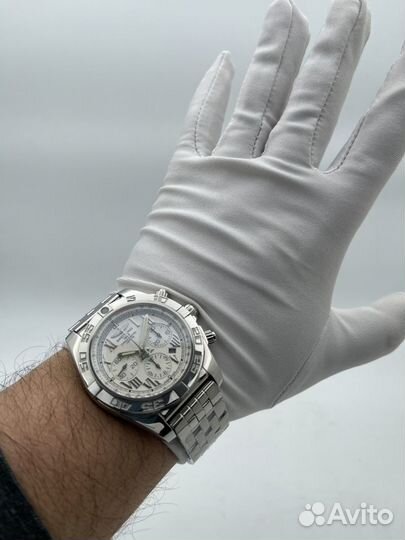 Часы breitling avenger