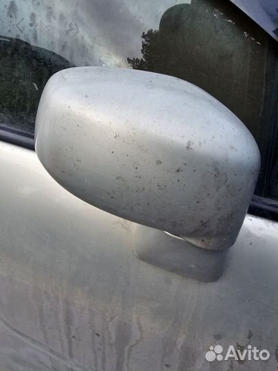 Зеркало боковое nissan tiida C 11, правое