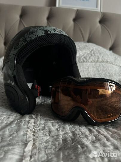 Горнолыжный шлем подростковый 57/58 очки