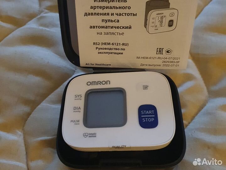 Тонометр на запястье omron rs2