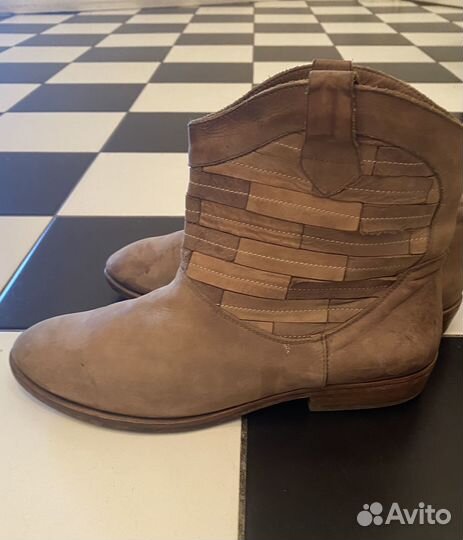 Казаки натуральная кожа Италия