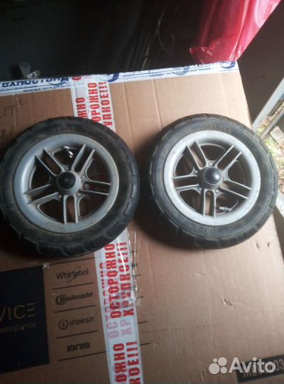 Колеса для детской коляски