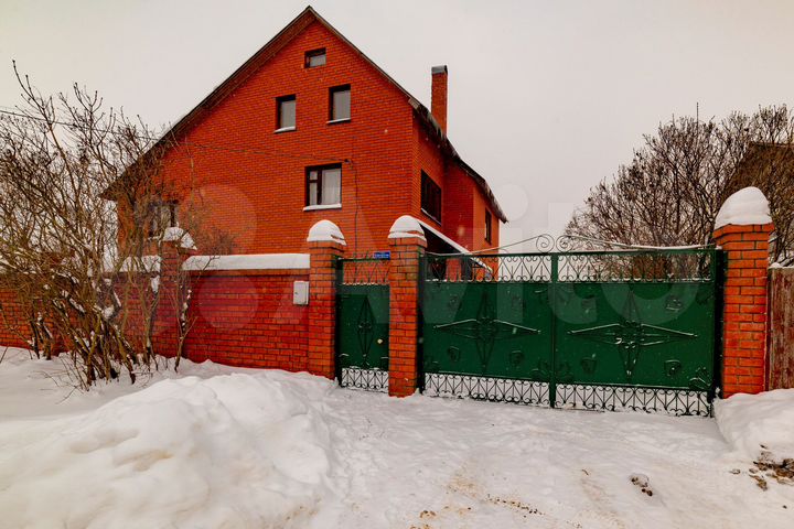 Дом 344 м² на участке 12 сот.