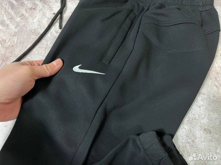 Спортивные костюмы Nike