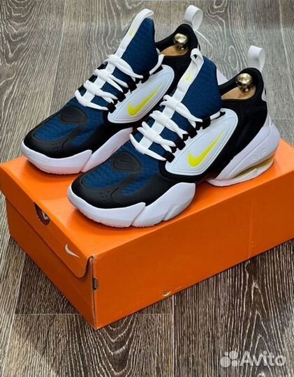 Динамичные Nike Alpha Savage