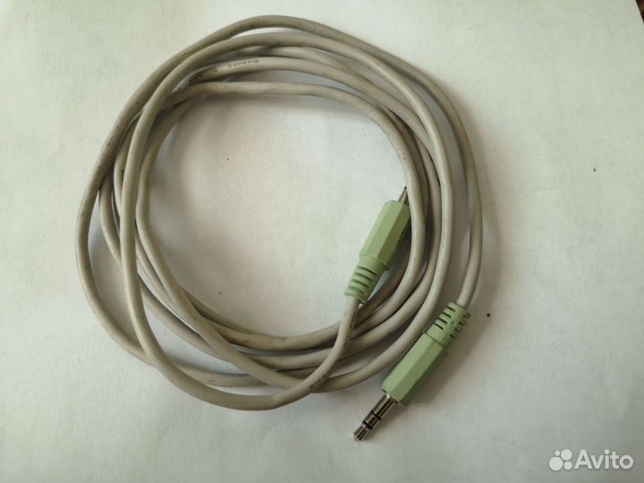 Кабель аудио 3,5 mm jack - 3,5 mm jack (1,5 метра)
