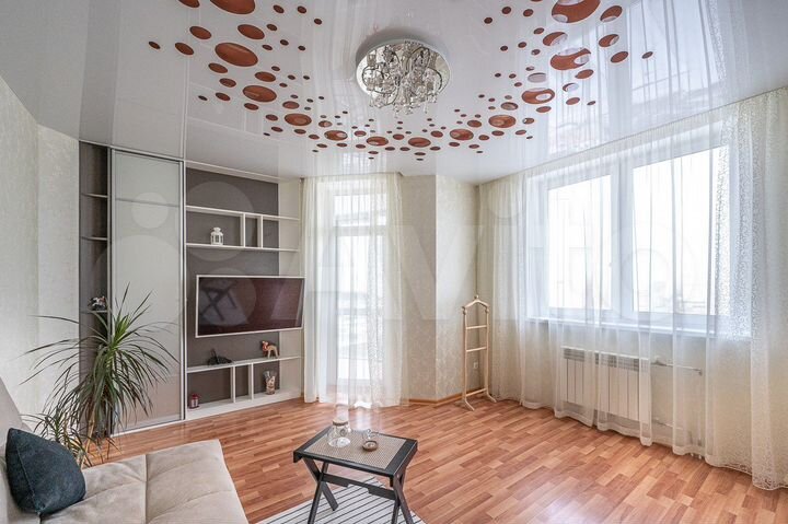 2-к. квартира, 72 м², 17/25 эт.