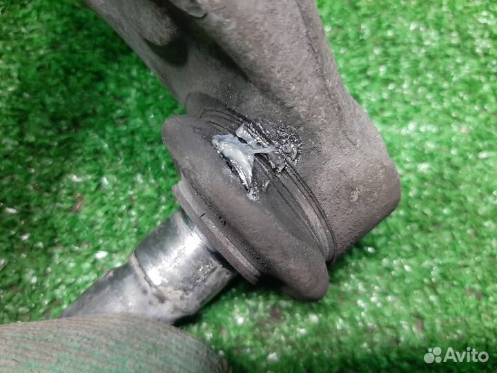 Рычаг передний правый нижний Opel Zafira C 2014