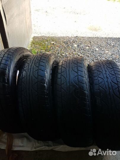 Dunlop Grandtrek AT3 215/65 R16 98H