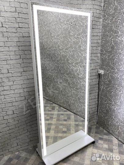 Зеркало с LED подсветкой 180*10