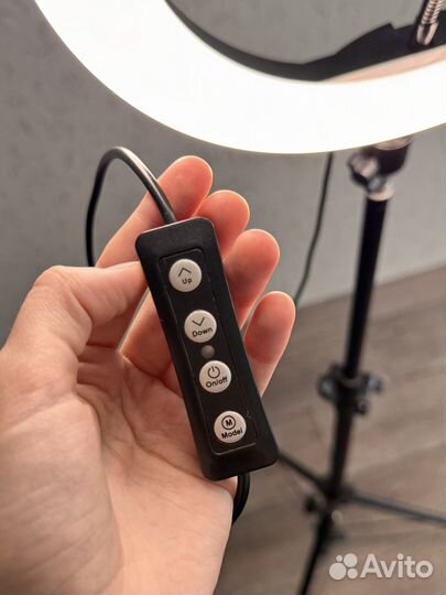 Кольцевая лампа со штативом