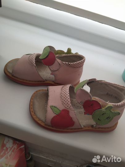 Отдам даром бесплатно детские вещи