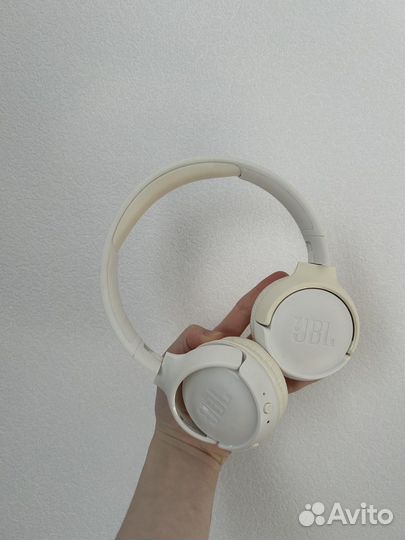Беспроводные наушники jbl