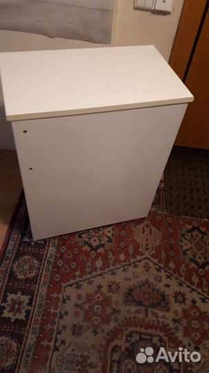 Тумба прикроватная