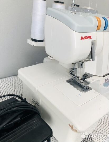 Оверлок janome